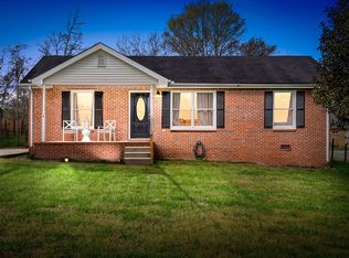 712 Ringgold Rd, Clarksville, TN 37042