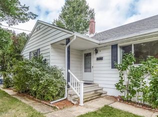 5 Deerfield Rd, Holmdel, NJ 07733