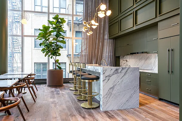 Rented by Greystar | media 10