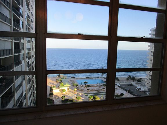 5th image of 4280 Galt Ocean Dr APT 10D
