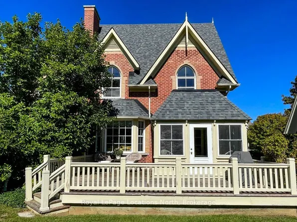 202 Snowbridge Way, The Blue Mountains, ON L9Y 0V1