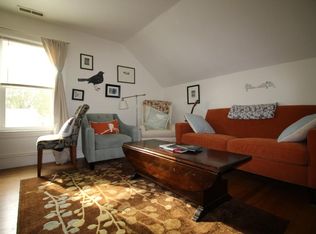 206 Rochambeau Ave #3, Providence, RI 02906