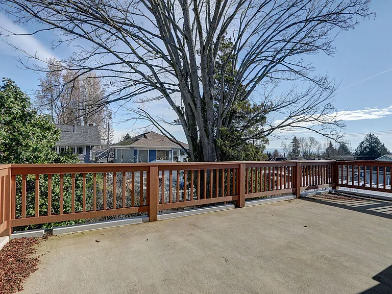 6510 17th Ave NE — Photo 30