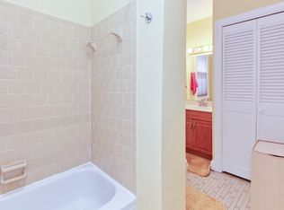 408 Seward Sq SE, Washington, DC