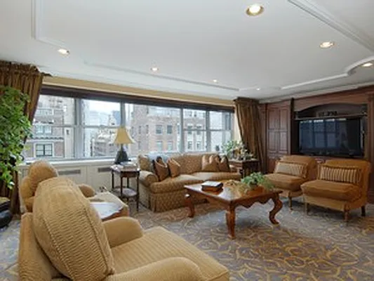 Sold by Corcoran | media 7
