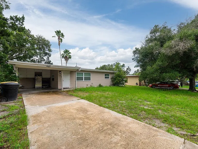 1349 Woodbine St — Photo 23