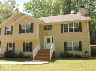 345 Shore Crest Dr, Martin, GA 30557