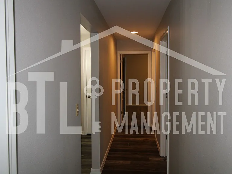251 Kayla Ln — Photo 2