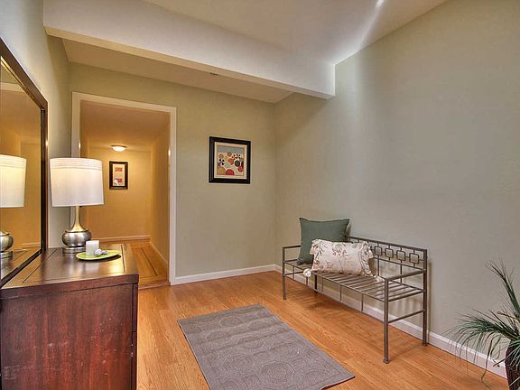 4th image of 375 Camphor Ave
