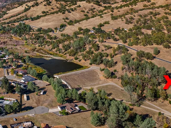 3113 Wolf Creek Rd, Clearlake Oaks, CA 95423