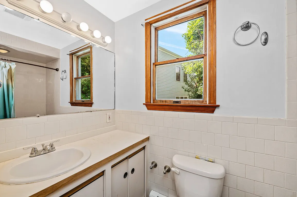 2 bed, 1100 sqft, $3,000 — Photo 4