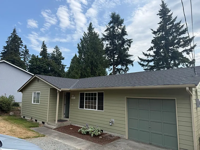 1871 Lake Dr — Photo 1