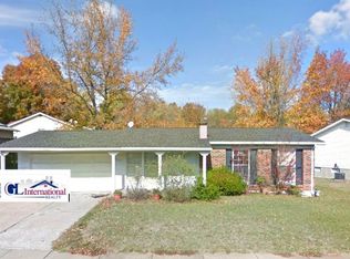 6215 Pennyrich Ct, Florissant, MO 63033