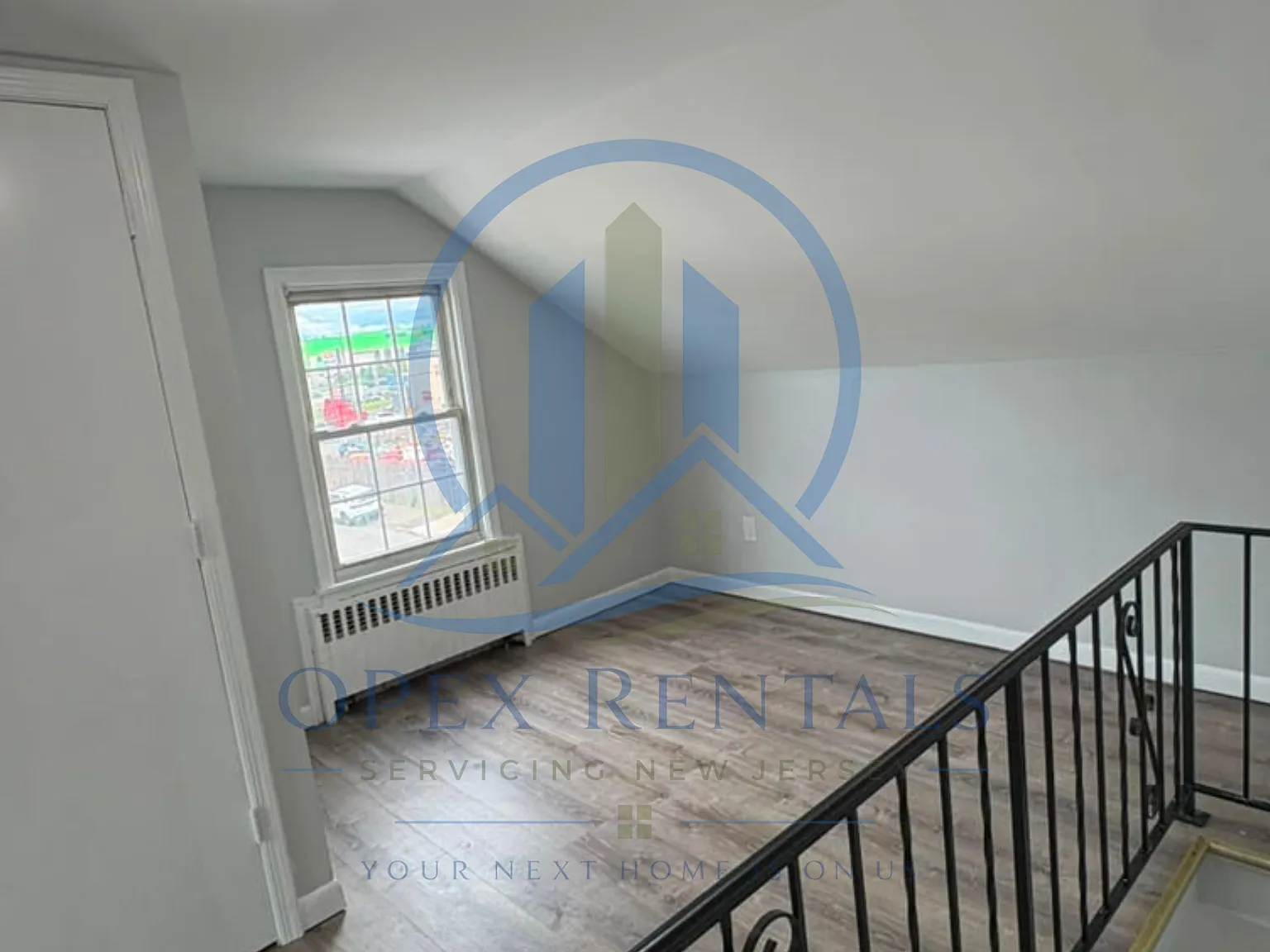 3 bed, $2,700 — Photo 2