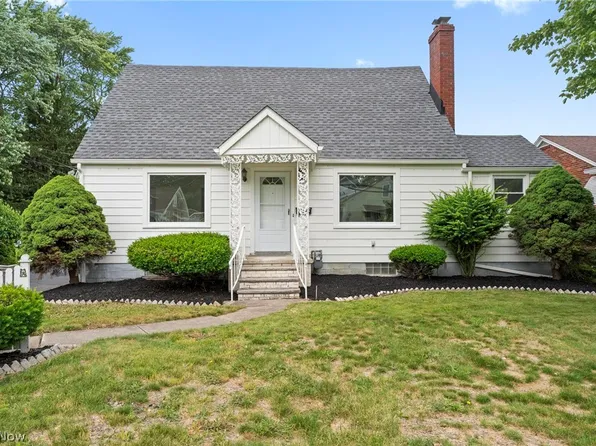 191 E Martin St, Amherst, OH 44001