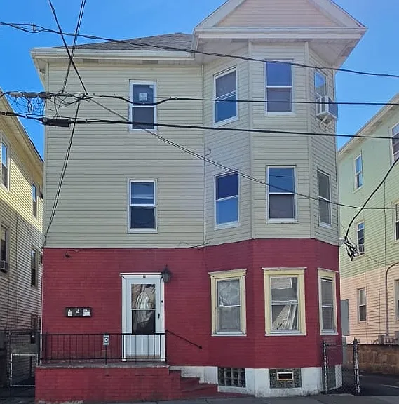 18 Bullard St #3 — Photo 6