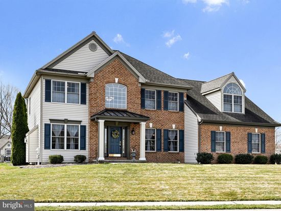 815 Country Ln Elizabethtown Pa 17022 Zillow