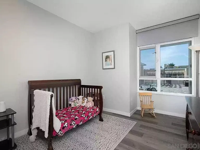 850 Beech St #713 — Photo 10