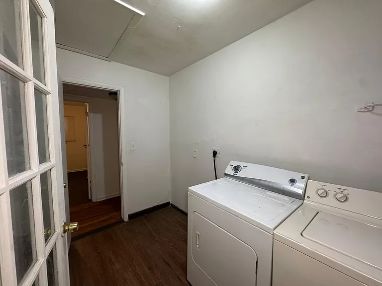 416 Sun Ct — Photo 50