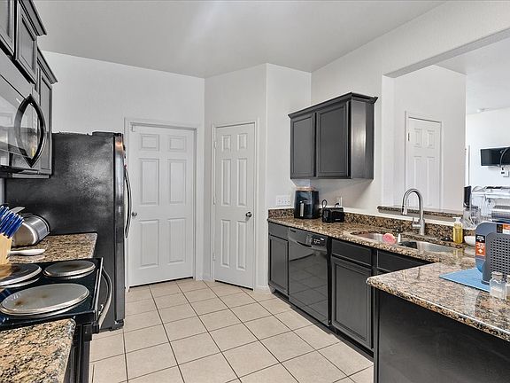 5th image of 1106 Primrose Dr