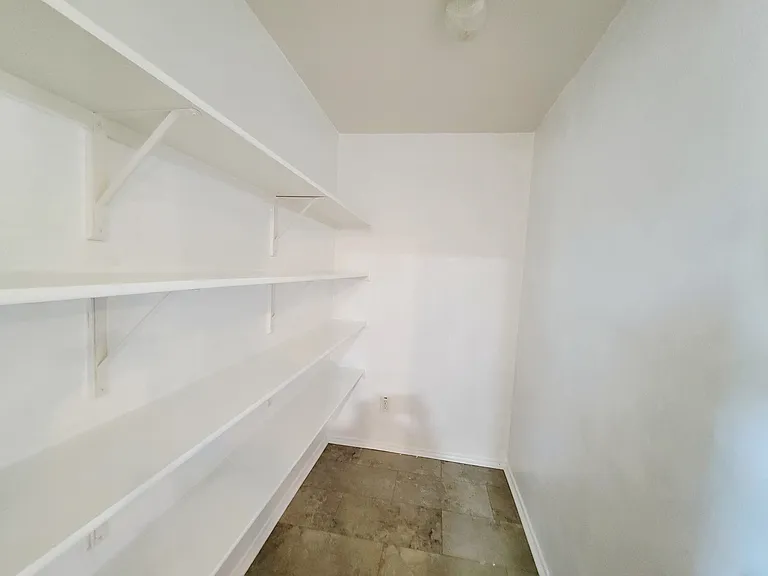 10032 Daly Dr — Photo 23