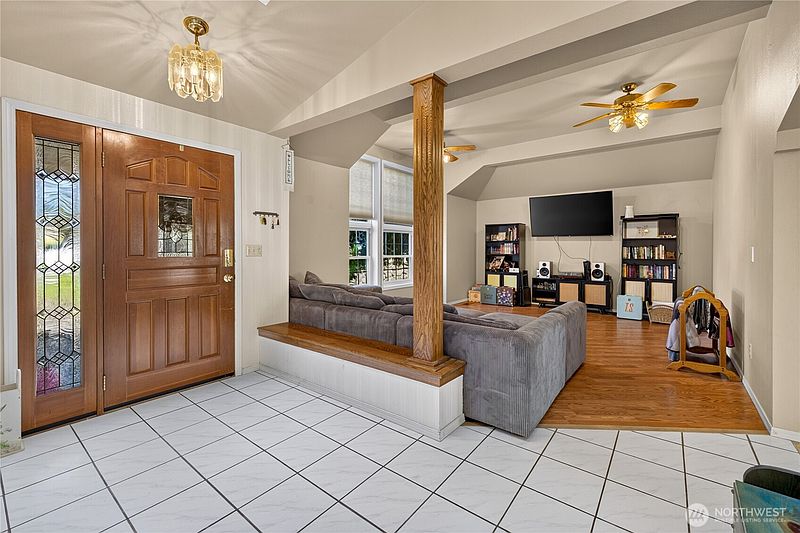 3rd image of 213 S 78th Avenue