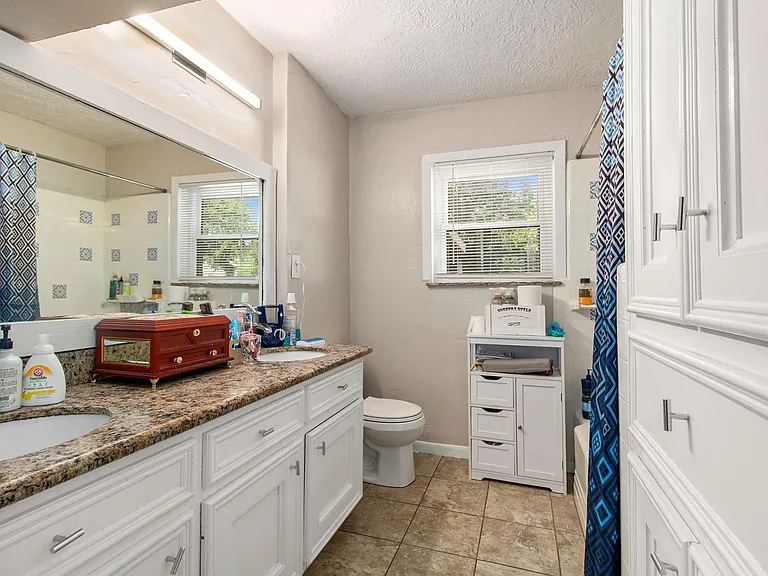 110 William Ave — Photo 13