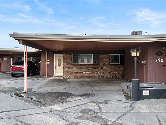 3rd image of 192 N Waverly Pl #192