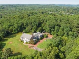 10 Coffin St, West Newbury, MA 01985