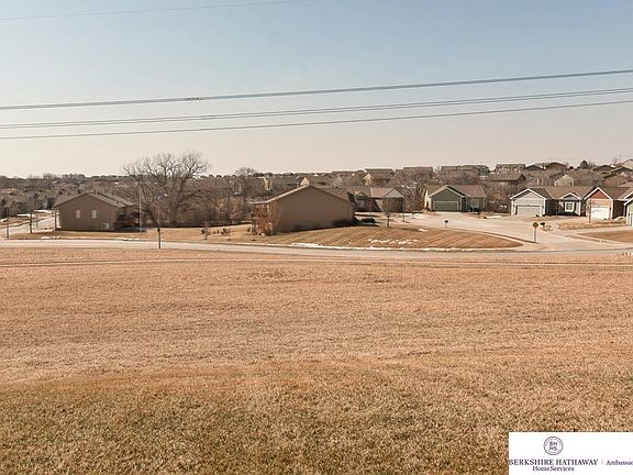 Yes, THis is the backyard!