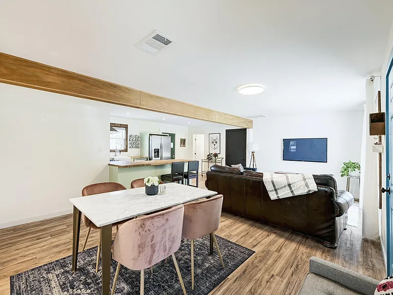 4900 Hilldale Dr — Photo 8