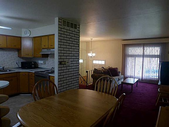 4th image of 531 Greenfield Ct