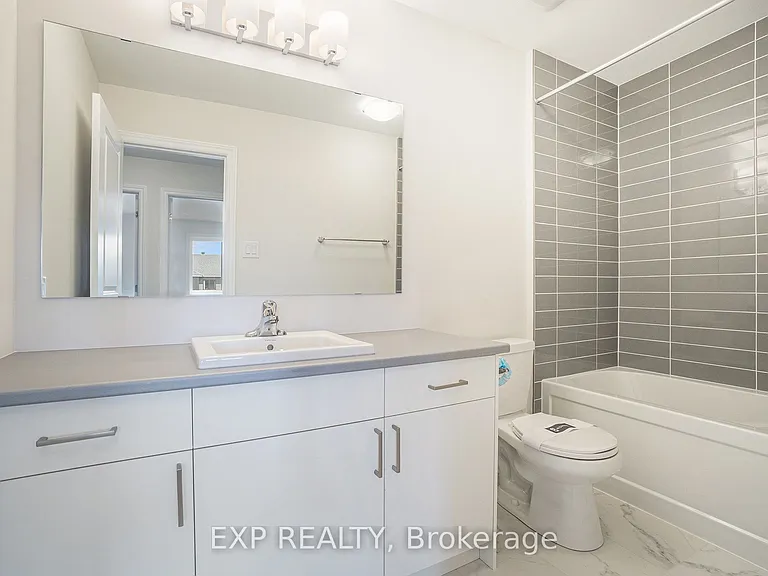 74 Richelieu St — Photo 25