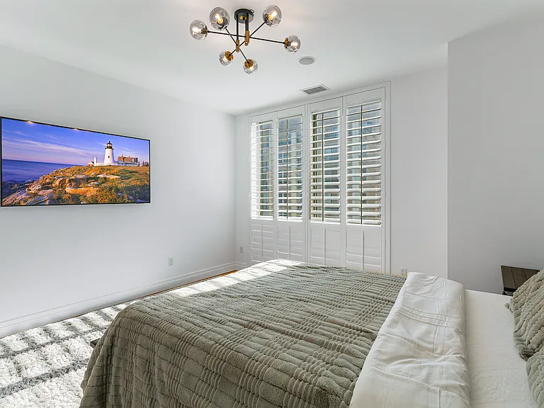 147 Waterfront St #402 — Photo 31