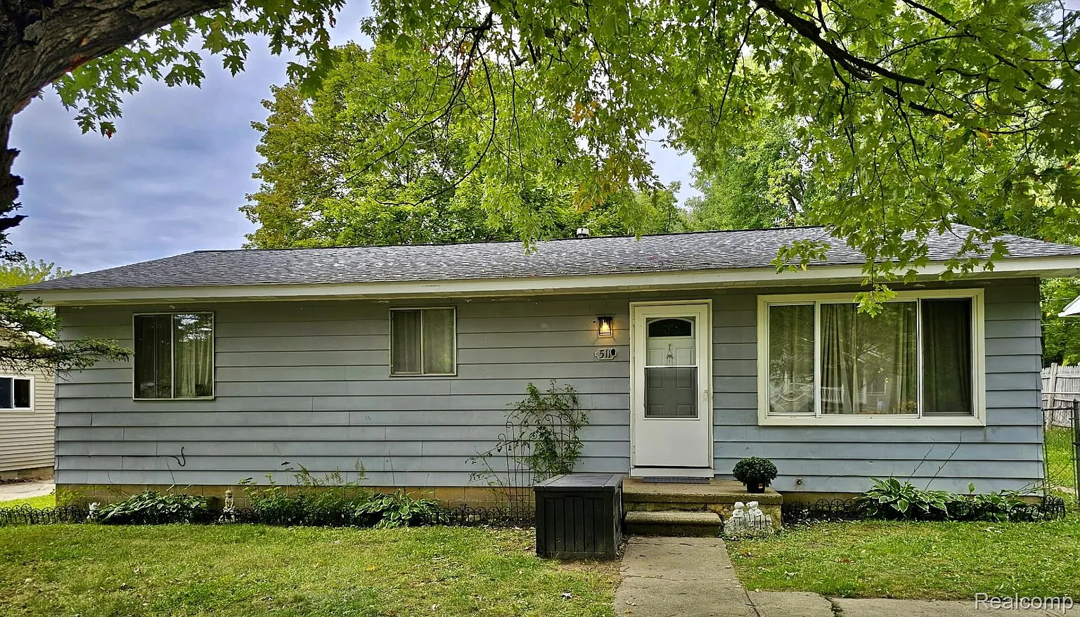 511 Alfred Ct photo 1