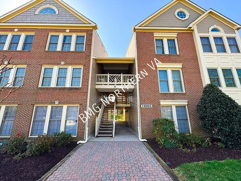 12005 Ridge Knoll Dr #10 — Photo 1