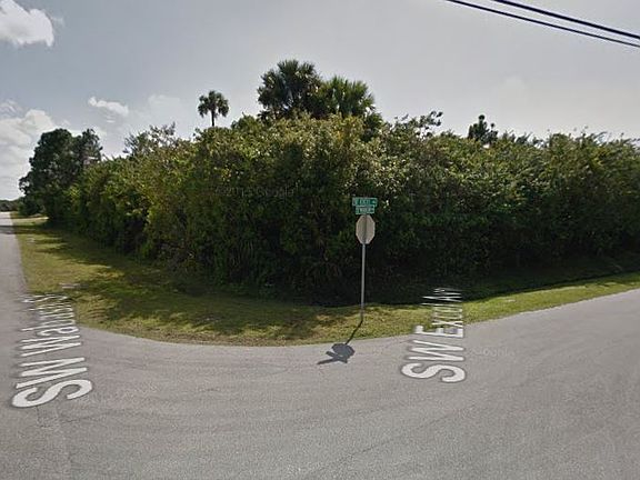 3rd image of 902 SW Excel Ave