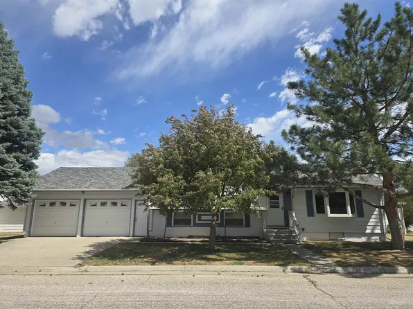 273 S Iowa Ave, Guernsey, WY 82214