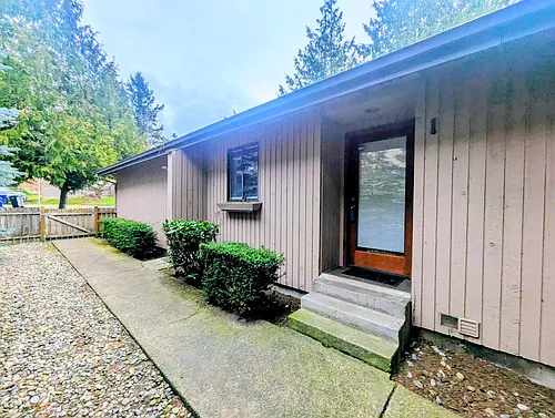 233 Dorn Ave #1 Photo 1