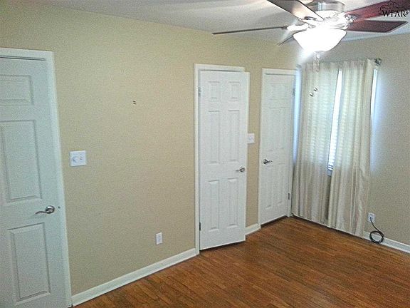 3rd image of 4337 McNiel Ave