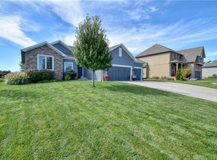 19936 Barker St, Spring Hill, KS 66083