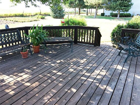 3rd image of 1107 Timberlane Dr
