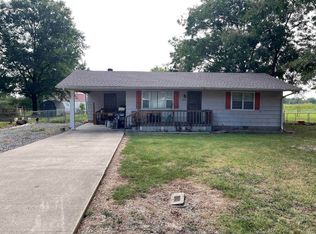 402 S Cypress St, Beebe, AR 72012
