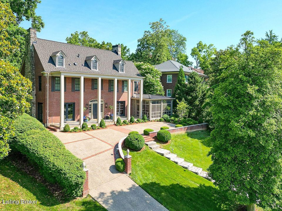 1st image of 1679 Spring Dr