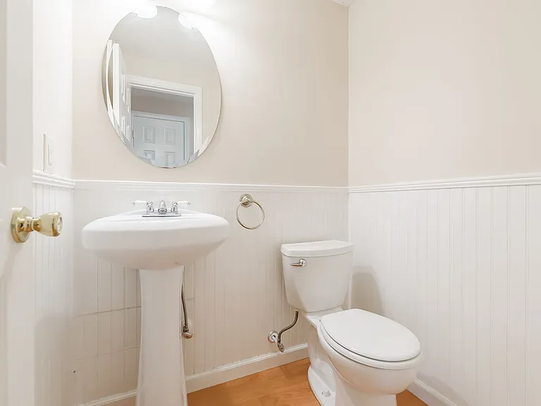 5520 Lacy Rd — Photo 36