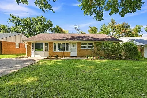 4 bed, 1312 sqft, $2,200 — Photo 1