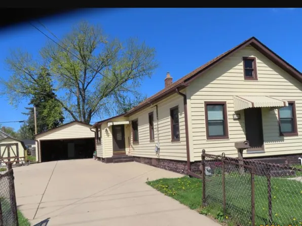 208 N Farnsworth Ave, Aurora, IL 60505