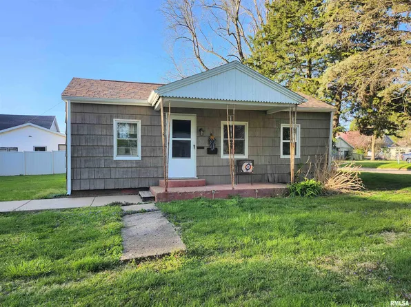 303 W Olive St, Canton, IL 61520