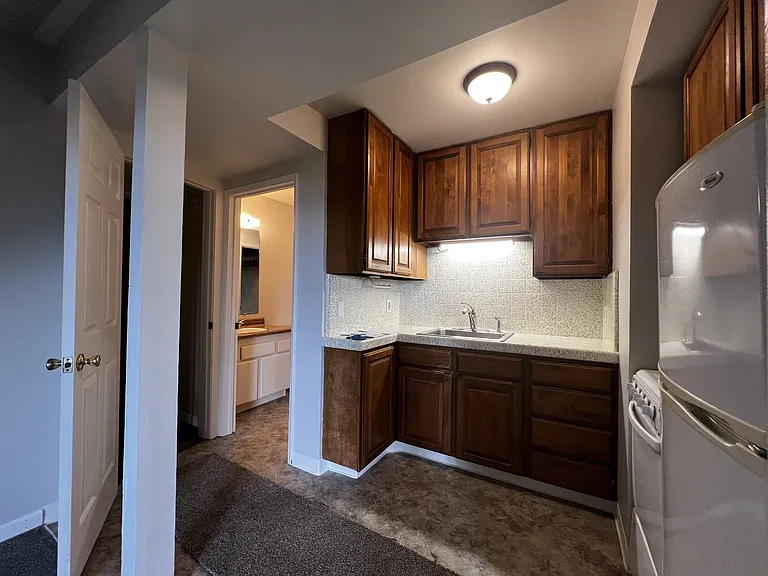 711 Fickle Hill Rd — Photo 5