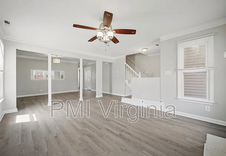1151 Hillock Xing — Photo 8